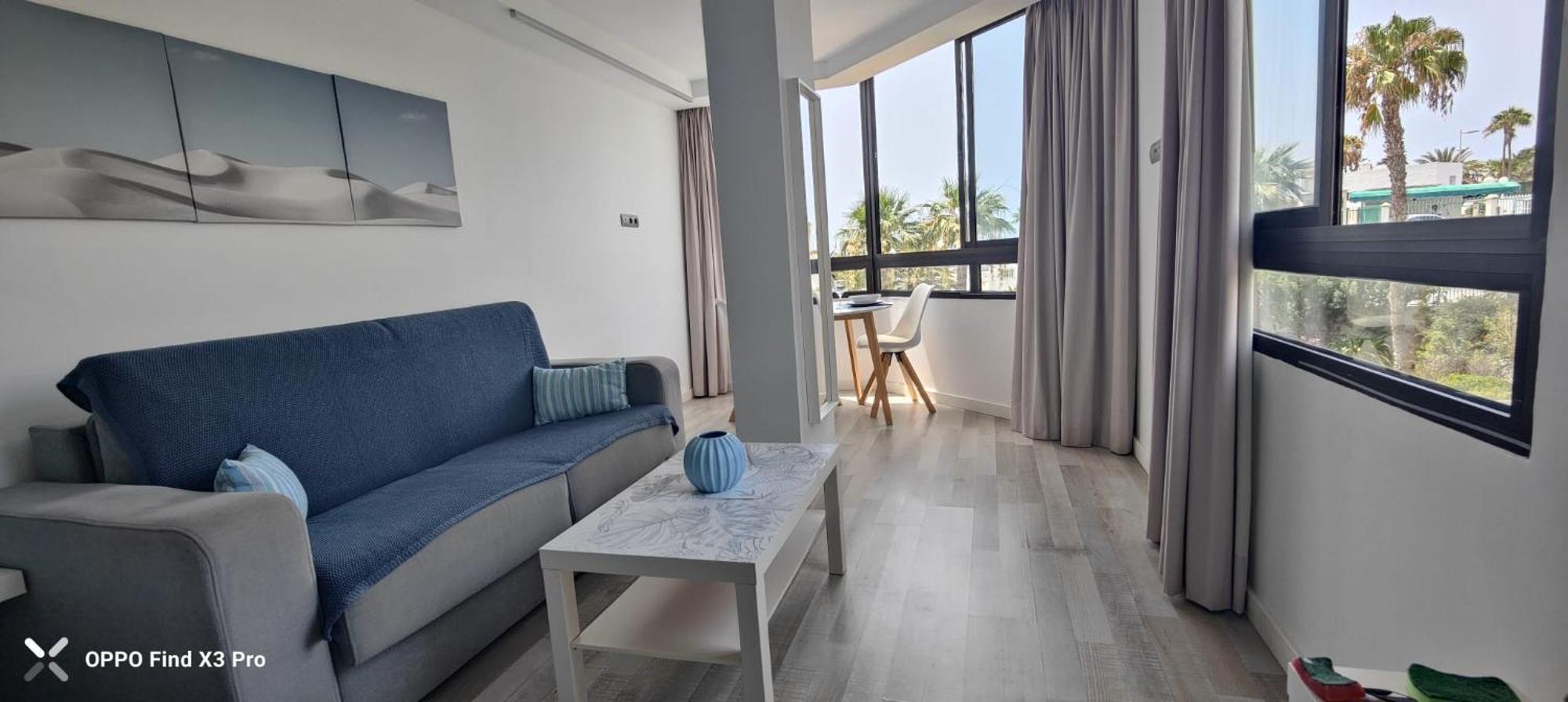 Sunrise Apartamentos San Bartolomé Extérieur photo
